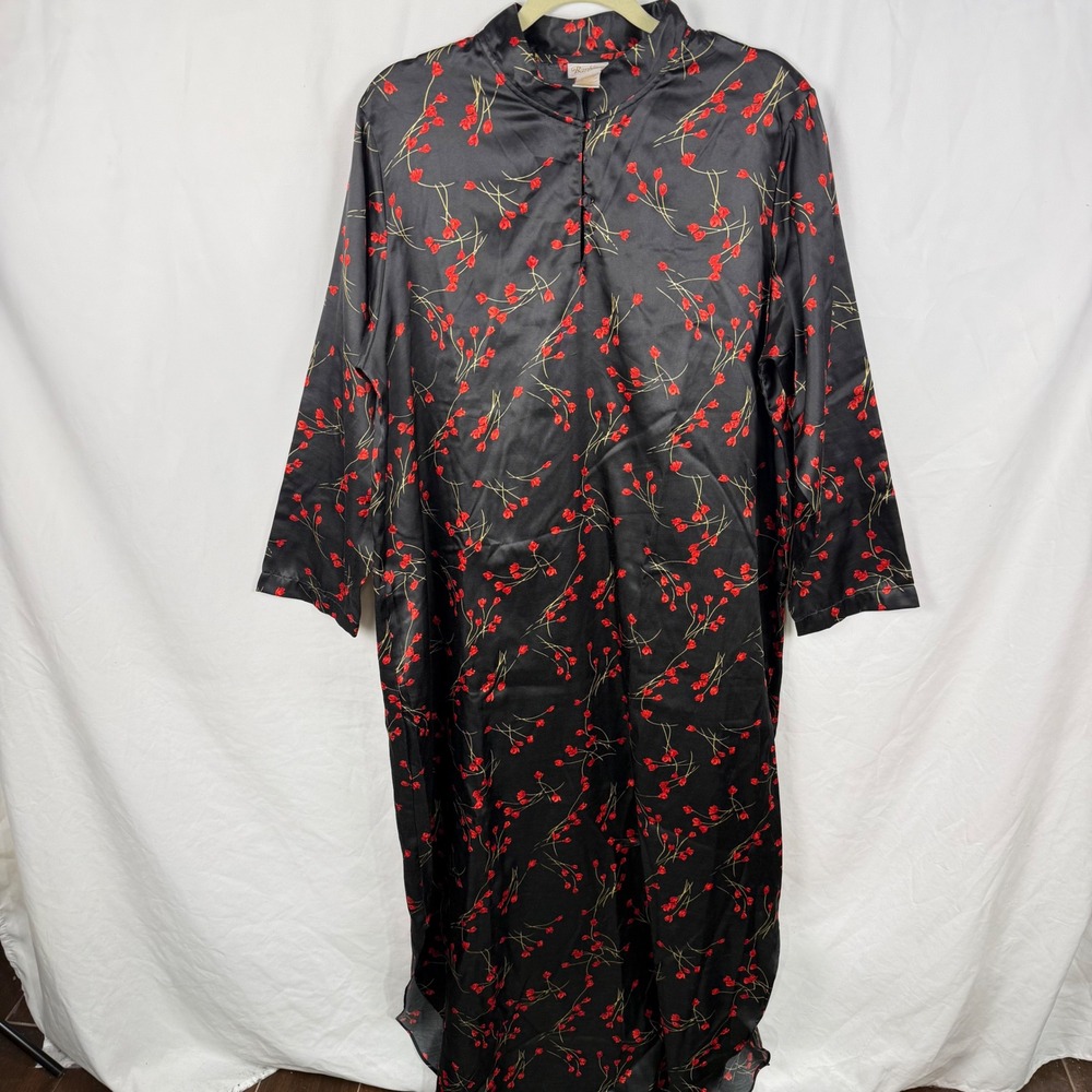 Vintage Barbizon Black Satin Floral Nightgown Large Cheongsam Qipaos Style